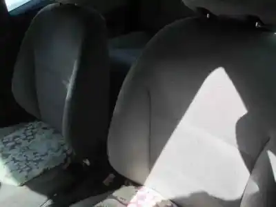 Véhicule à la ferraille citroen xantia berlina de l'année 1994 alimenté 