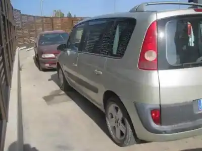 Здавання транспортного засобу renault espace iv (jk0) grand espace expression року 2004 потужний g9t j7