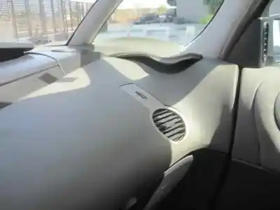 Здавання транспортного засобу renault espace iv (jk0) grand espace expression року 2004 потужний g9t j7