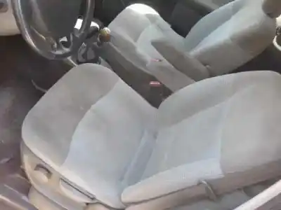 Здавання транспортного засобу renault espace iv (jk0) grand espace expression року 2004 потужний g9t j7
