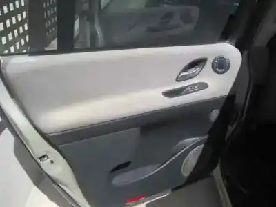 Здавання транспортного засобу renault espace iv (jk0) grand espace expression року 2004 потужний g9t j7