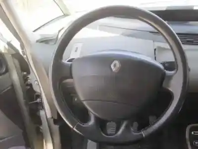 Здавання транспортного засобу renault espace iv (jk0) grand espace expression року 2004 потужний g9t j7