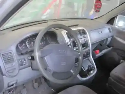 Vehicul casat kia carnival ii 2.9 cdri ex al anului 2002 alimentat j3