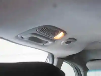 Vehicul casat kia carnival ii 2.9 cdri ex al anului 2002 alimentat j3