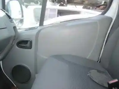 Здавання транспортного засобу opel vivaro furgón/combi (07.2006 =>) furgón 2.7t l1h1 року 2008 потужний m9r e7