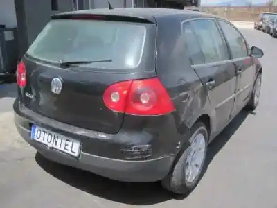 Véhicule à la ferraille volkswagen golf v berlina (1k1) conceptline (e) de l'année 2007 alimenté bdk