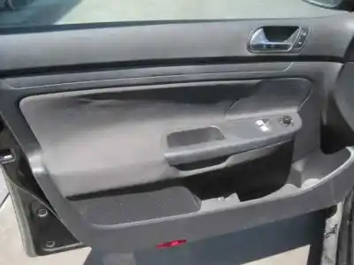 Véhicule à la ferraille volkswagen golf v berlina (1k1) conceptline (e) de l'année 2007 alimenté bdk