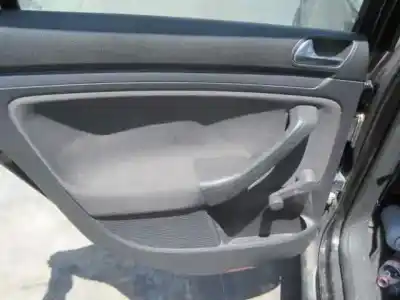 Véhicule à la ferraille volkswagen golf v berlina (1k1) conceptline (e) de l'année 2007 alimenté bdk