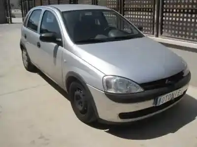 Vehicul casat opel corsa c club al anului 2003 alimentat z10xe