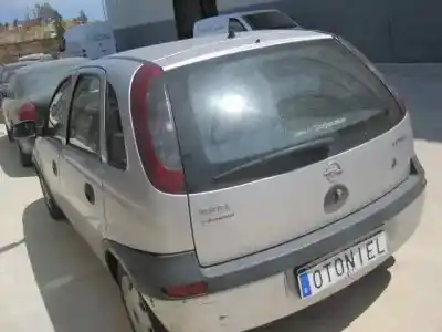 Vehicul casat opel corsa c club al anului 2003 alimentat z10xe