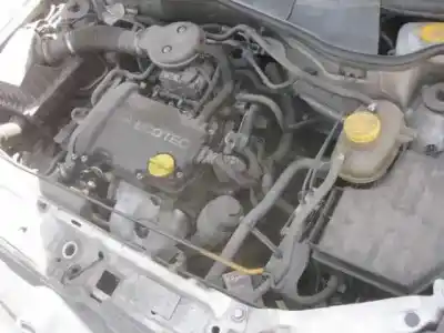 Vehicul casat opel corsa c club al anului 2003 alimentat z10xe