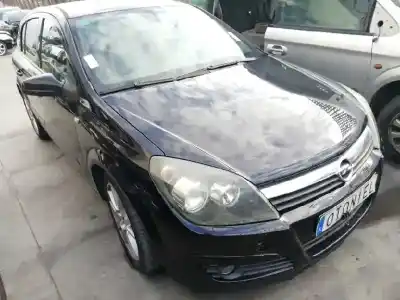 Sloopvoertuig OPEL ASTRA H BERLINA Cosmo van het jaar 2005 aangedreven Z19DTH