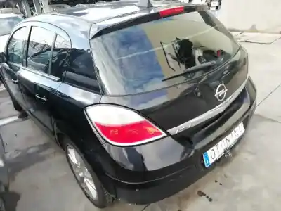 Vehicul casat opel astra h berlina cosmo al anului 2005 alimentat z19dth