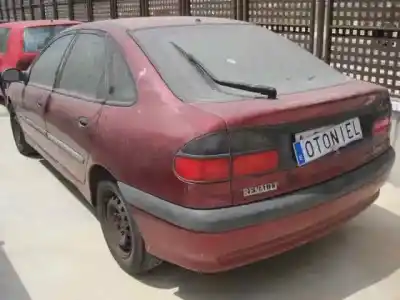 Veicolo di demolizione renault laguna (b56) * dell'anno 1997 alimentato g8t