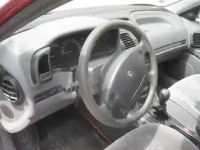 Veicolo di demolizione renault laguna (b56) * dell'anno 1997 alimentato g8t