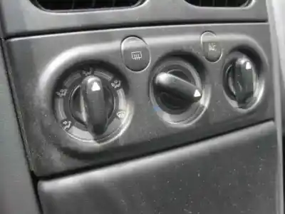 Veicolo di demolizione renault laguna (b56) * dell'anno 1997 alimentato g8t