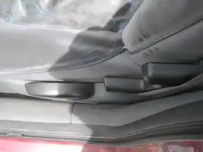 Veicolo di demolizione renault laguna (b56) * dell'anno 1997 alimentato g8t