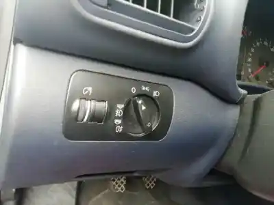 Здавання транспортного засобу audi a3 (8l) 1.8 ambiente року 2001 потужний apg