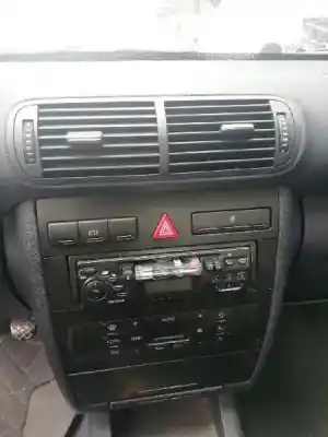 Здавання транспортного засобу audi a3 (8l) 1.8 ambiente року 2001 потужний apg