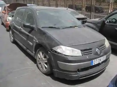 Здавання транспортного засобу RENAULT MEGANE II CLASSIC BERLINA Confort Dynamique року 0 потужний F9Q B8