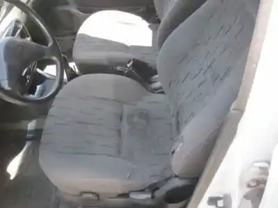 Véhicule à la ferraille hyundai accent (x3) 1.3 cat de l'année 1998 alimenté g4eh