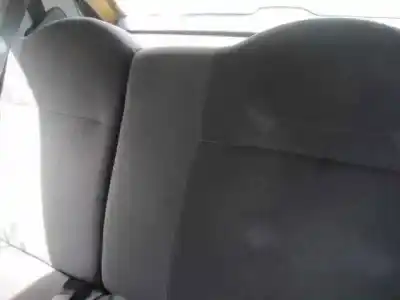Véhicule à la ferraille citroen saxo 1.1 sx de l'année 2001 alimenté hfx