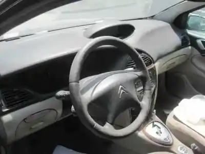 Vehicul casat citroen c5 berlina 2.2 hdi vivace al anului 2003 alimentat 4hx