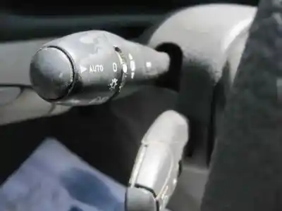 Vehicul casat citroen c5 berlina 2.2 hdi vivace al anului 2003 alimentat 4hx