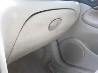 Vehicul casat citroen c5 berlina 2.2 hdi vivace al anului 2003 alimentat 4hx