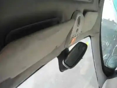 Vehicul casat citroen c5 berlina 2.2 hdi vivace al anului 2003 alimentat 4hx