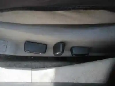 Vehicul casat citroen c5 berlina 2.2 hdi vivace al anului 2003 alimentat 4hx