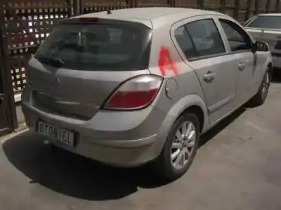 Здавання транспортного засобу opel astra h berlina cosmo року 2005 потужний z16xep
