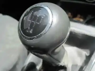 Здавання транспортного засобу opel astra h berlina cosmo року 2005 потужний z16xep