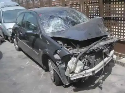 Здавання транспортного засобу renault megane ii classic berlina confort dynamique року 2004 потужний f9q b8