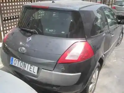 Здавання транспортного засобу renault megane ii classic berlina confort dynamique року 2004 потужний f9q b8