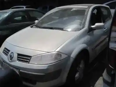 Утилизация автомобиля RENAULT MEGANE II CLASSIC BERLINA Confort Dynamique года 2003 питание F9Q B8