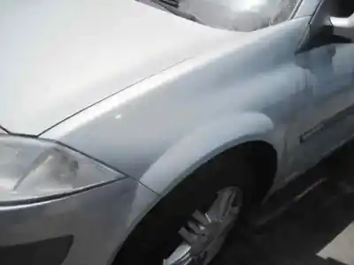Здавання транспортного засобу renault megane ii classic berlina confort dynamique року 2003 потужний f9q b8