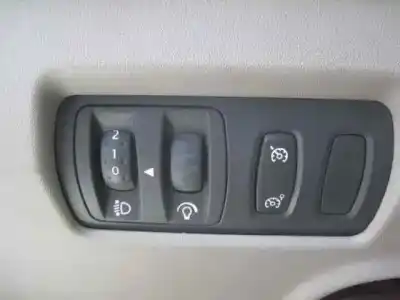 Здавання транспортного засобу renault megane ii classic berlina confort dynamique року 2003 потужний f9q b8