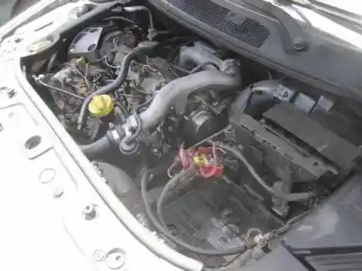 Здавання транспортного засобу renault megane ii classic berlina confort dynamique року 2003 потужний f9q b8