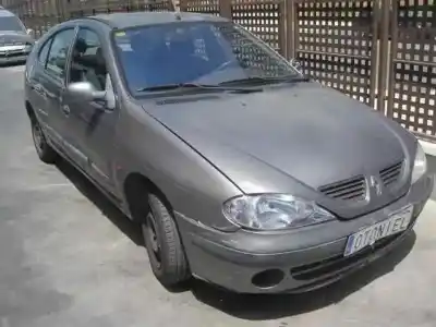 Утилизация автомобиля RENAULT MEGANE I FASE 2 BERLINA (BA0) 1.4 16V Expression 95 CV / 70 KW года 2001 питание K4J C7