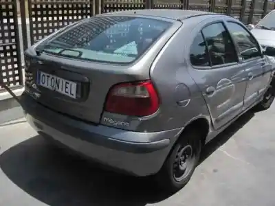 Утилизация автомобиля renault megane i fase 2 berlina (ba0) 1.4 16v expression 95 cv / 70 kw года 2001 питание k4j c7