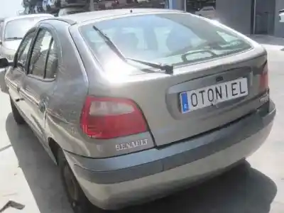 Утилизация автомобиля renault megane i fase 2 berlina (ba0) 1.4 16v expression 95 cv / 70 kw года 2001 питание k4j c7