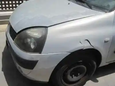Здавання транспортного засобу renault clio ii fase ii (b/cb0) authentique року 2003 потужний d4f b7