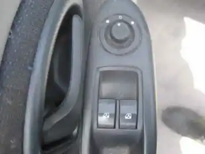Здавання транспортного засобу renault clio ii fase ii (b/cb0) authentique року 2003 потужний d4f b7