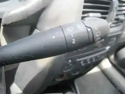 Здавання транспортного засобу renault clio ii fase ii (b/cb0) authentique року 2003 потужний d4f b7