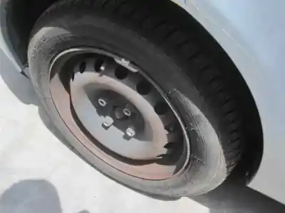 Здавання транспортного засобу renault clio ii fase ii (b/cb0) authentique року 2003 потужний d4f b7