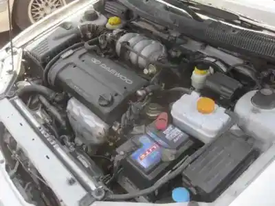Здавання транспортного засобу daewoo nubira berlina sx року 2000 потужний a16dms