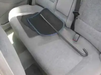 Здавання транспортного засобу daewoo nubira berlina sx року 2000 потужний a16dms