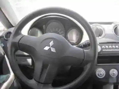 Veicolo di demolizione mitsubishi colt berlina 5 (z30a) 1.1 cat dell'anno 2007 alimentato 134910
