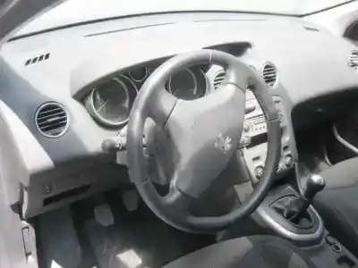 Veicolo di demolizione peugeot 308 active dell'anno 2012 alimentato 9hp